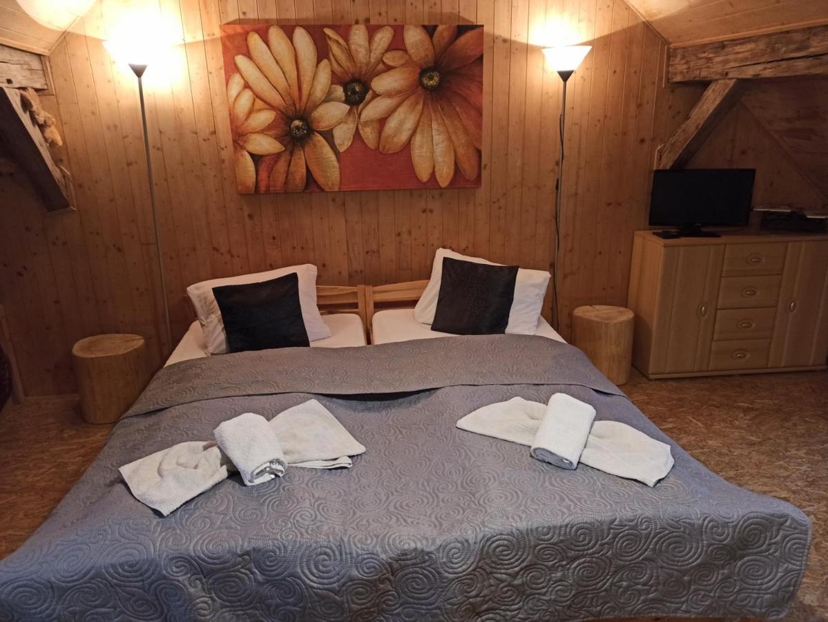 Apartmany Ziakova - Ubytovani Nove Hrady 111 Bagian luar foto