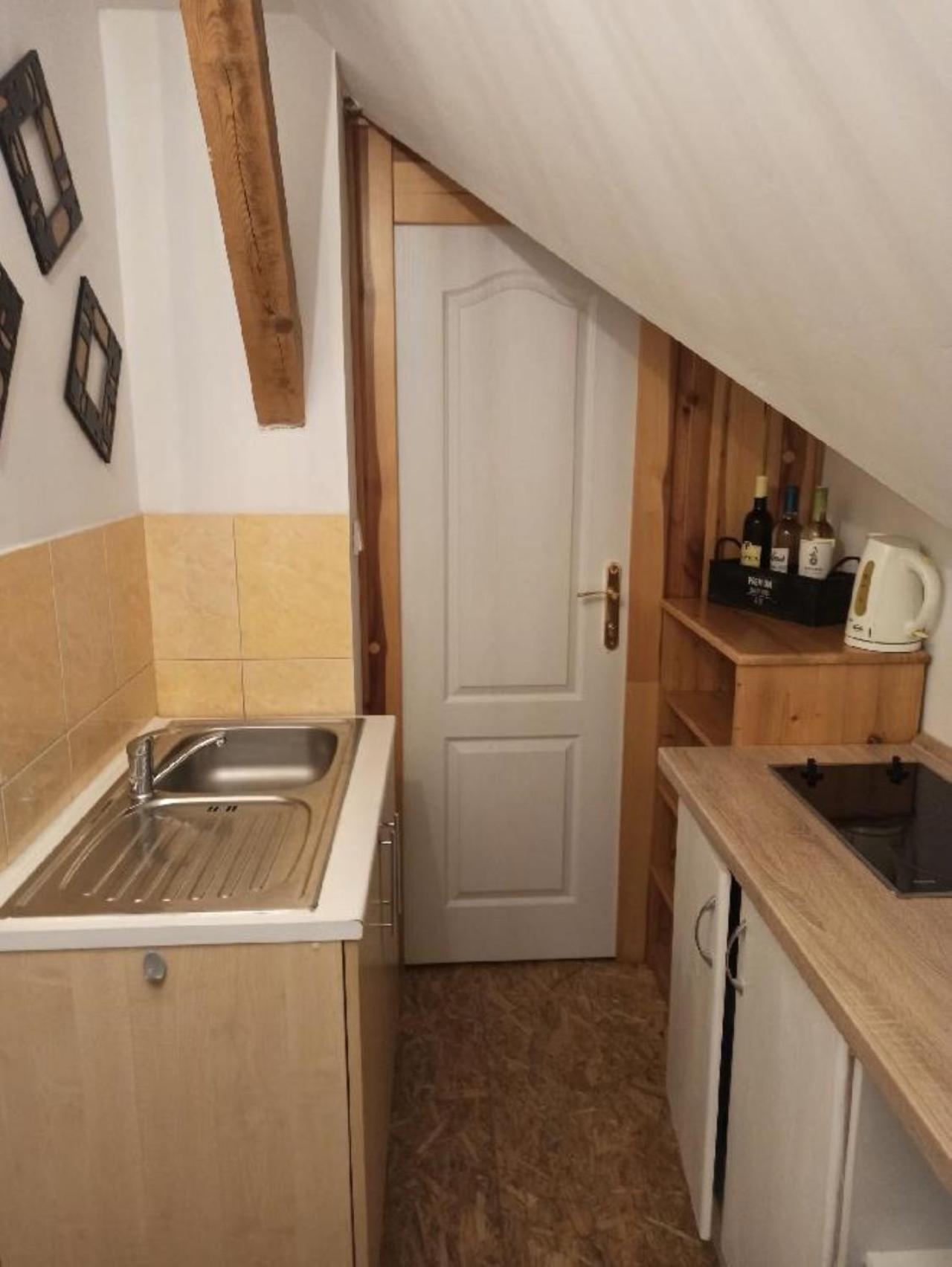 Apartmany Ziakova - Ubytovani Nove Hrady 111 Bagian luar foto