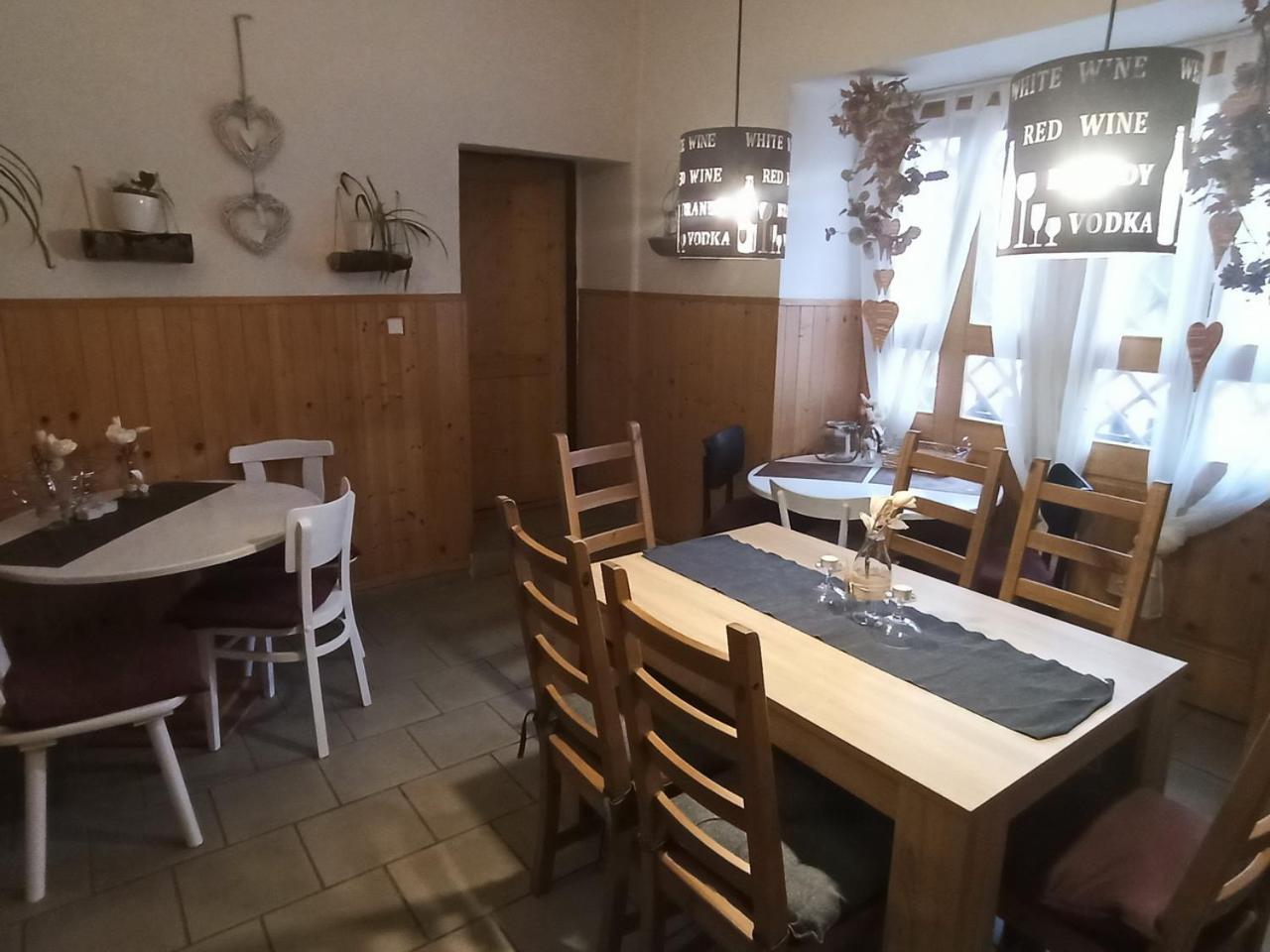 Apartmany Ziakova - Ubytovani Nove Hrady 111 Bagian luar foto