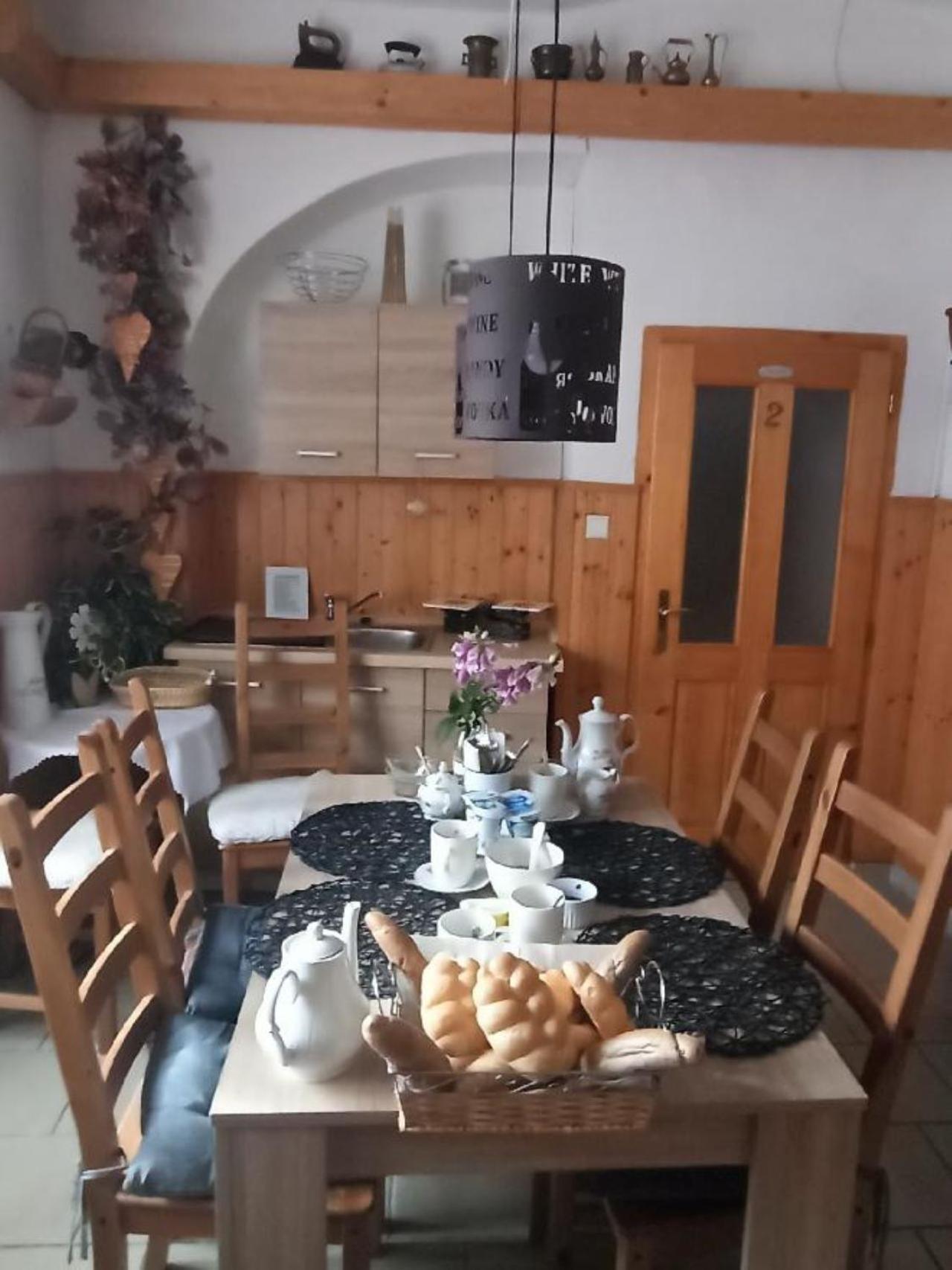 Apartmany Ziakova - Ubytovani Nove Hrady 111 Bagian luar foto